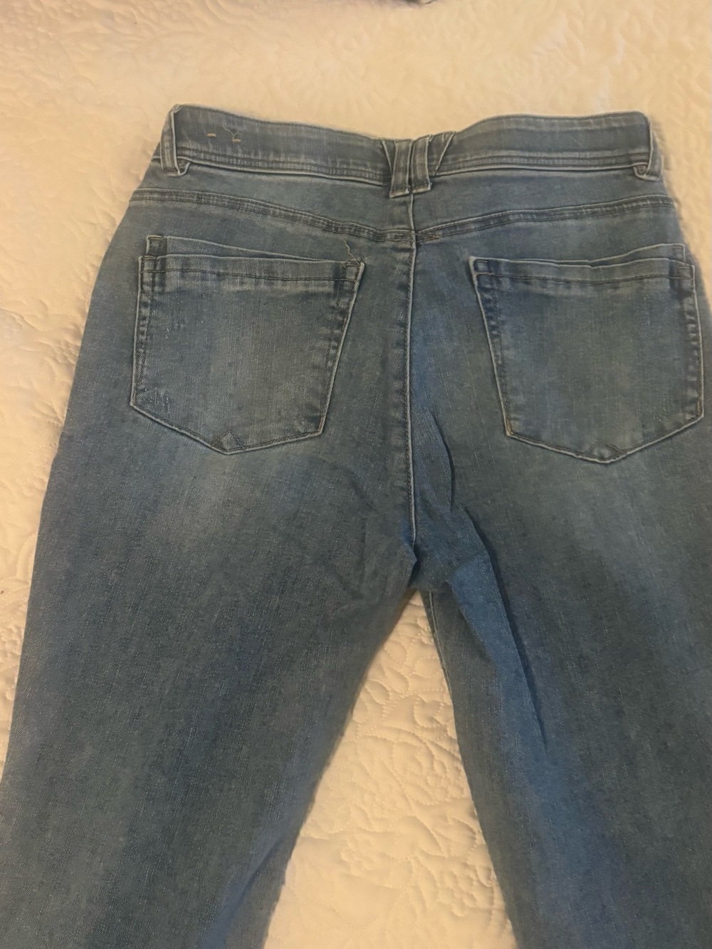 Democracy Women's Medium Blue Cropped Ankle Jeans